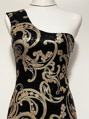 Parisian Black & Gold Sequin One-Shoulder Bodycon Cocktail Dress - Size S/P